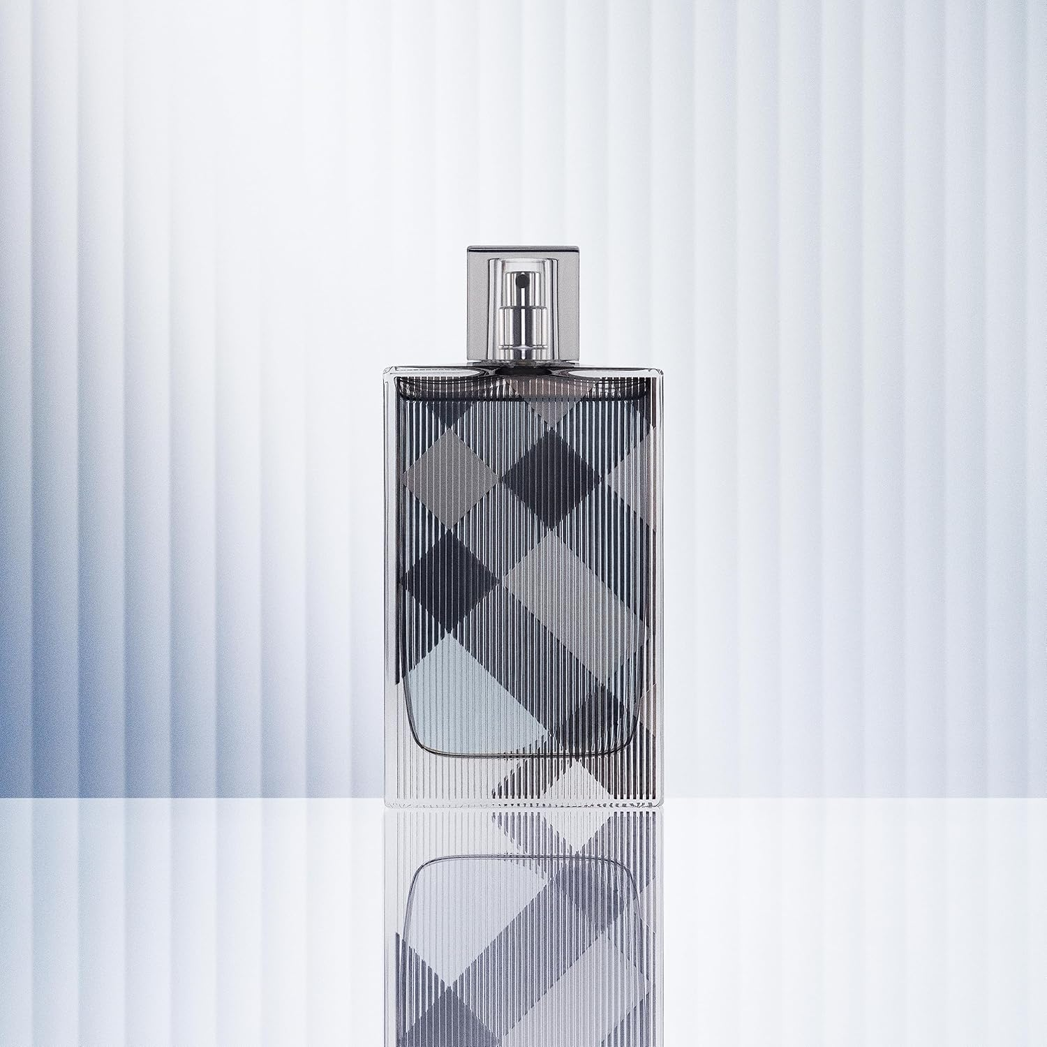 Burberry Brit Eau De Toilette – Woody Men'S Cologne – with Notes of Cedarwood, Green Mandarin, Wild Rose & Tonka Bean – Long Lasting Fragrance - Image 2