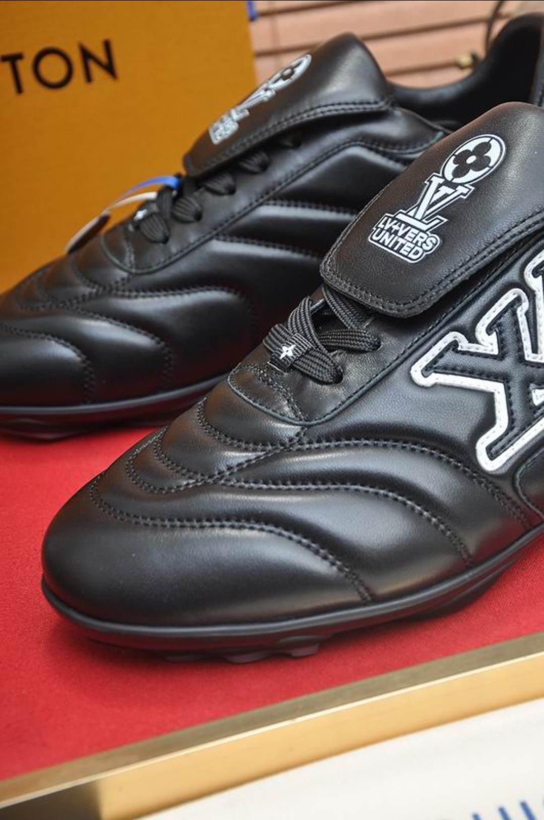 Premium Sneakers - Image 4