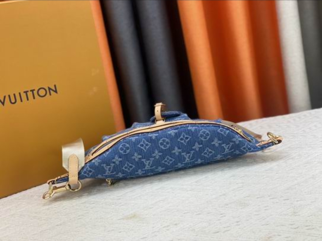 Premium BumBag - Image 6