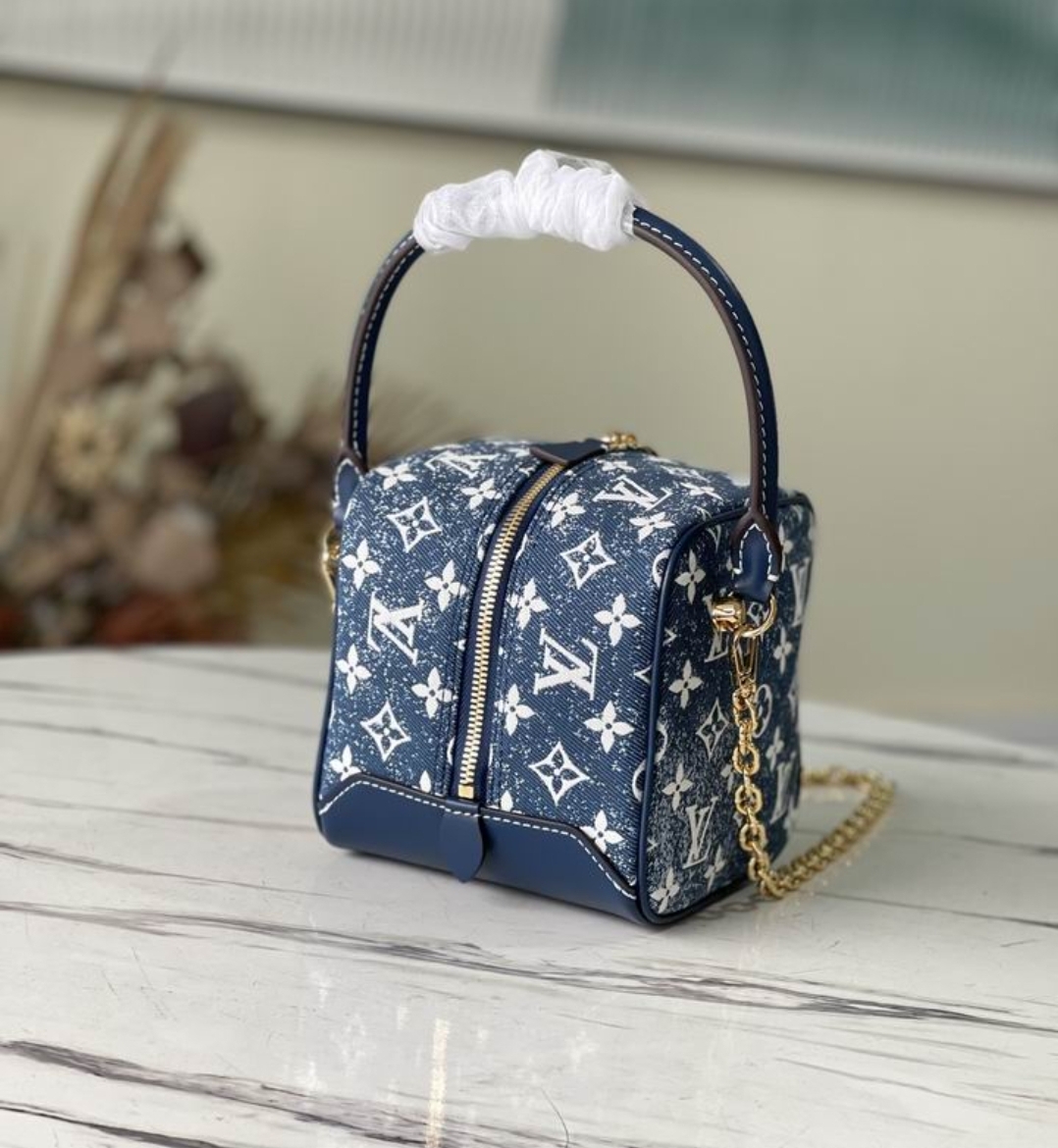 Premium Square Bag - Image 2
