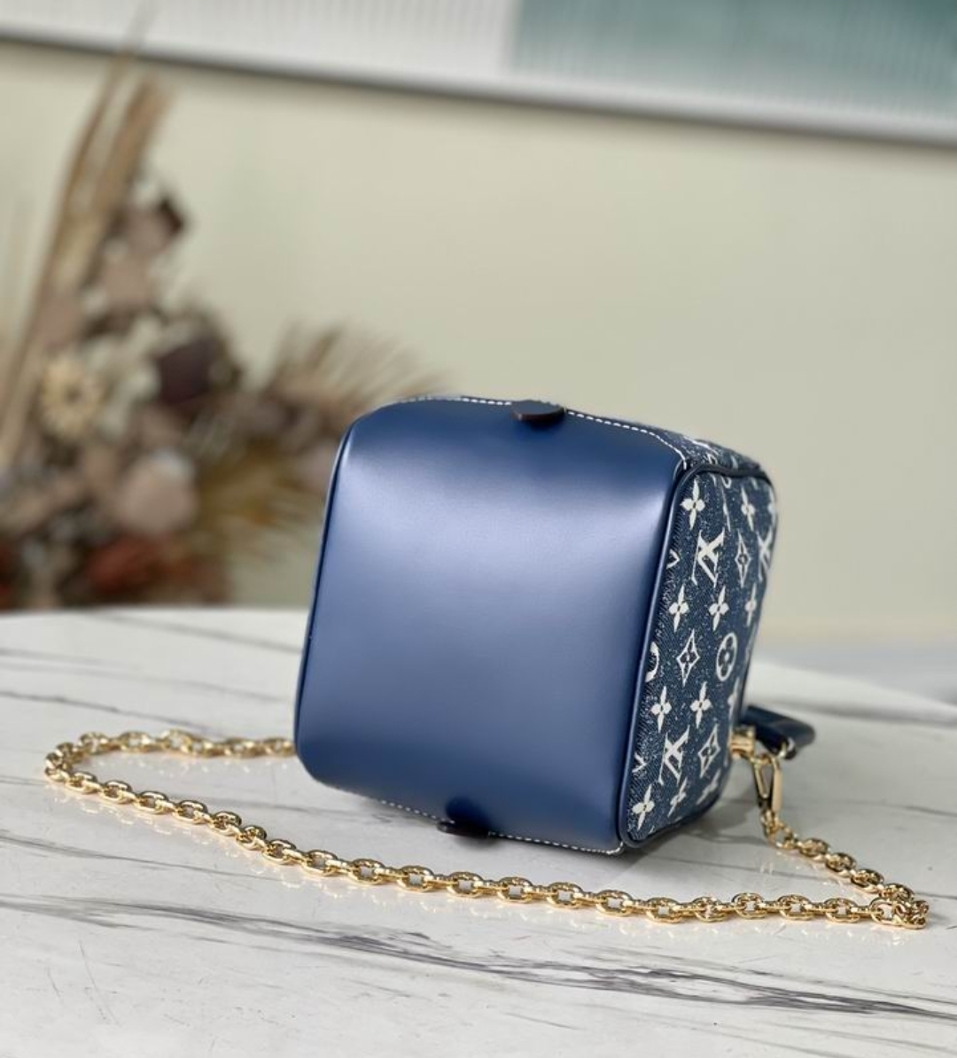 Premium Square Bag - Image 3