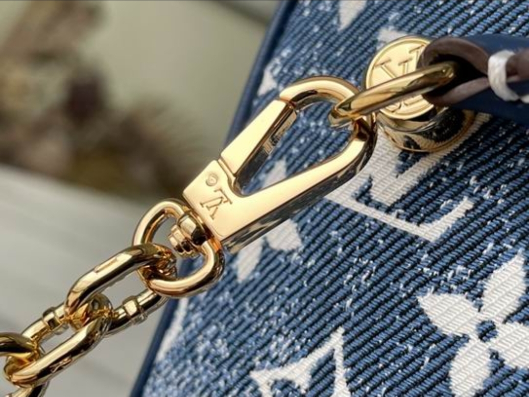 Premium Square Bag - Image 6