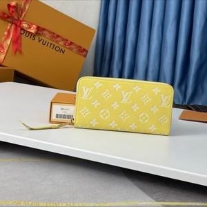 Premium Zippy Wallet