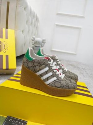 Premium Gazelle Wedge