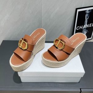 Premium Montaigne Wedge Slides