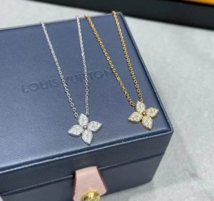 Premium Star Blossom Necklace