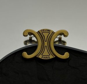 Premium Triomphe Brooch