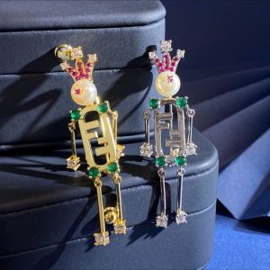 Premium O'Lock Brooch