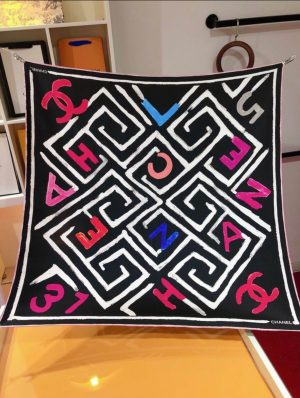 Premium Maze Scarf