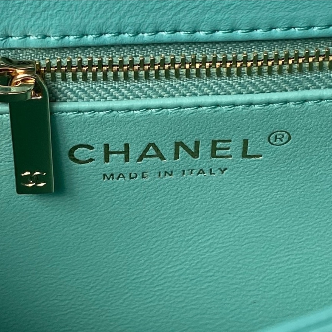 Premium Mini Trendy Flap Bag - Image 3