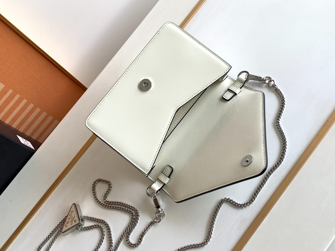 Premium Maxi Triangle Logo Flap Bag (21) - Image 5