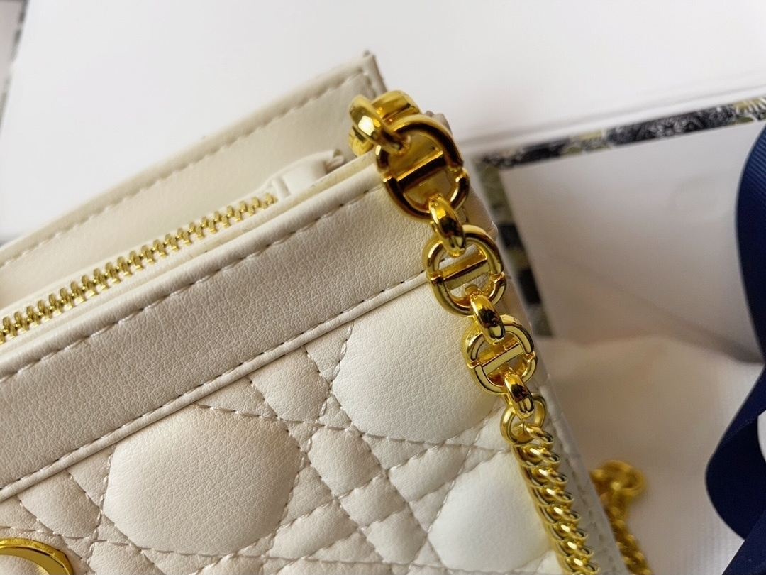 Every Cannage Pouch - Image 3