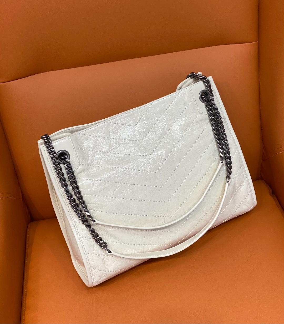 Premium Niki Medium Tote - Image 3