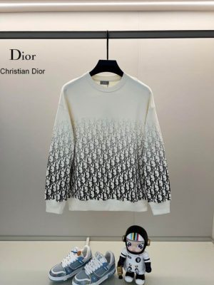 Premium Gradient Oblique Sweater